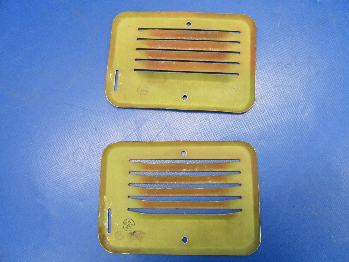 Cessna 310 / T310Q Grill Assy RH & LH Lot of 2 0813739-8, 0813739-9 (0619-118)