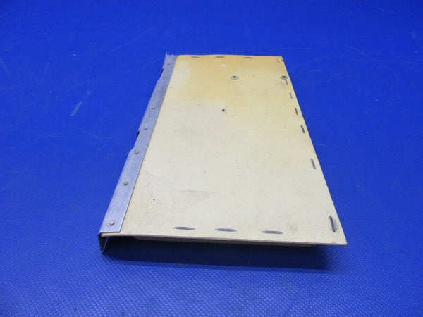 Beech 95-B55 Baron Radio / Avionics Heat Diffuser (0621-54)