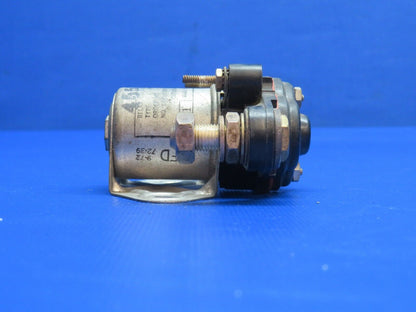 Cutler-Hammer Relay 12 Volt P/N 6041H105A (1223-1098)