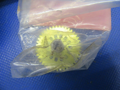 Honeywell Bendix King Gear NOS P/N 029-0096-003, 029-0096-03 (0921-557)