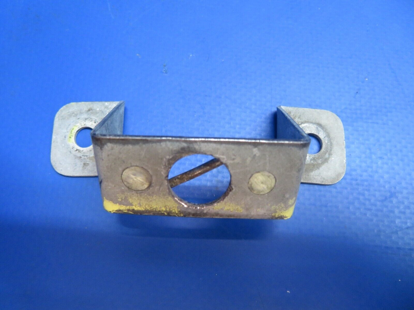 Beech C-35 Bonanza Cowling Fastener Bracket P/N 35-910244 LOT OF 5 (1222-541)