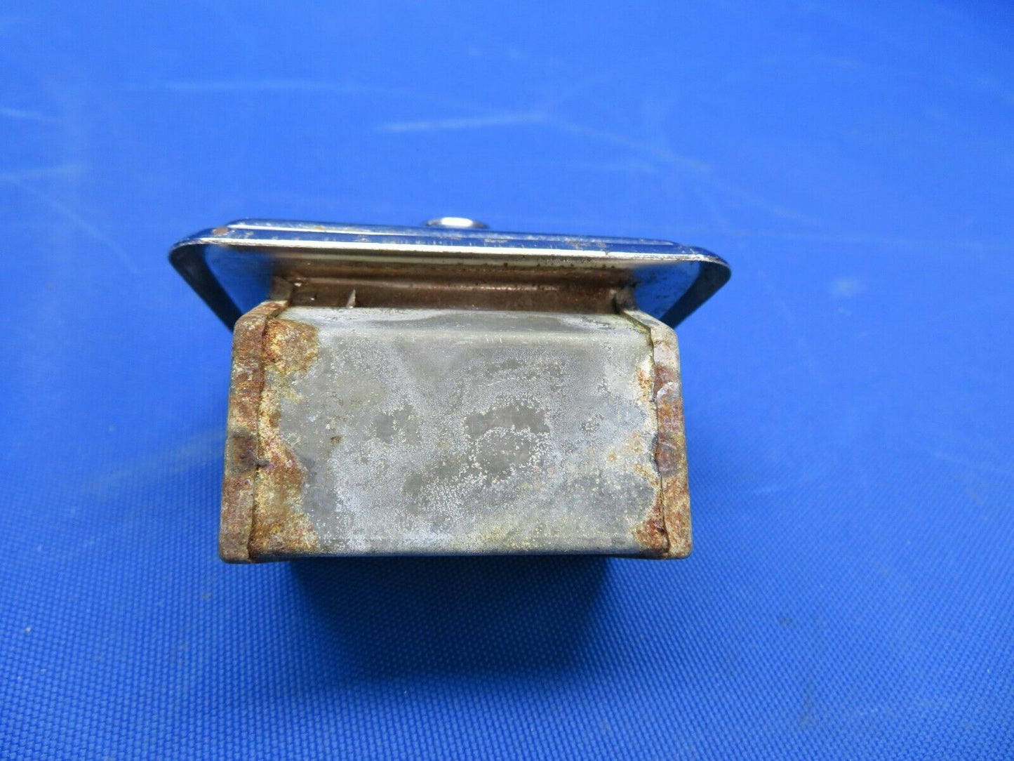 Cessna 210L Ash Trays LOT OF 3 (0820-535)