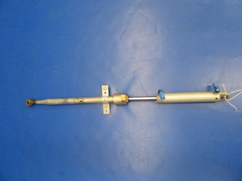 Beech Sierra Nose Gear Actuator PN 169-380057-3 / 169-820042-17 (0618-367)