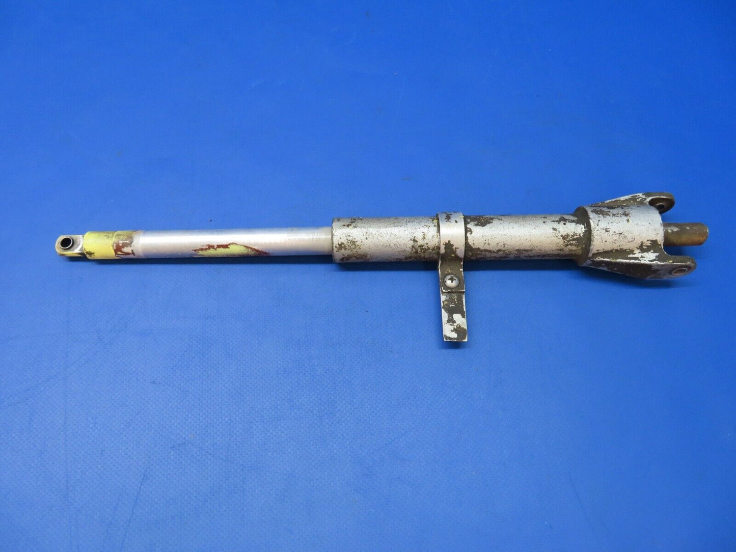 Beech C-35 Bonanza LH Flap Actuator Assy P/N 45-521212 (1122-172)