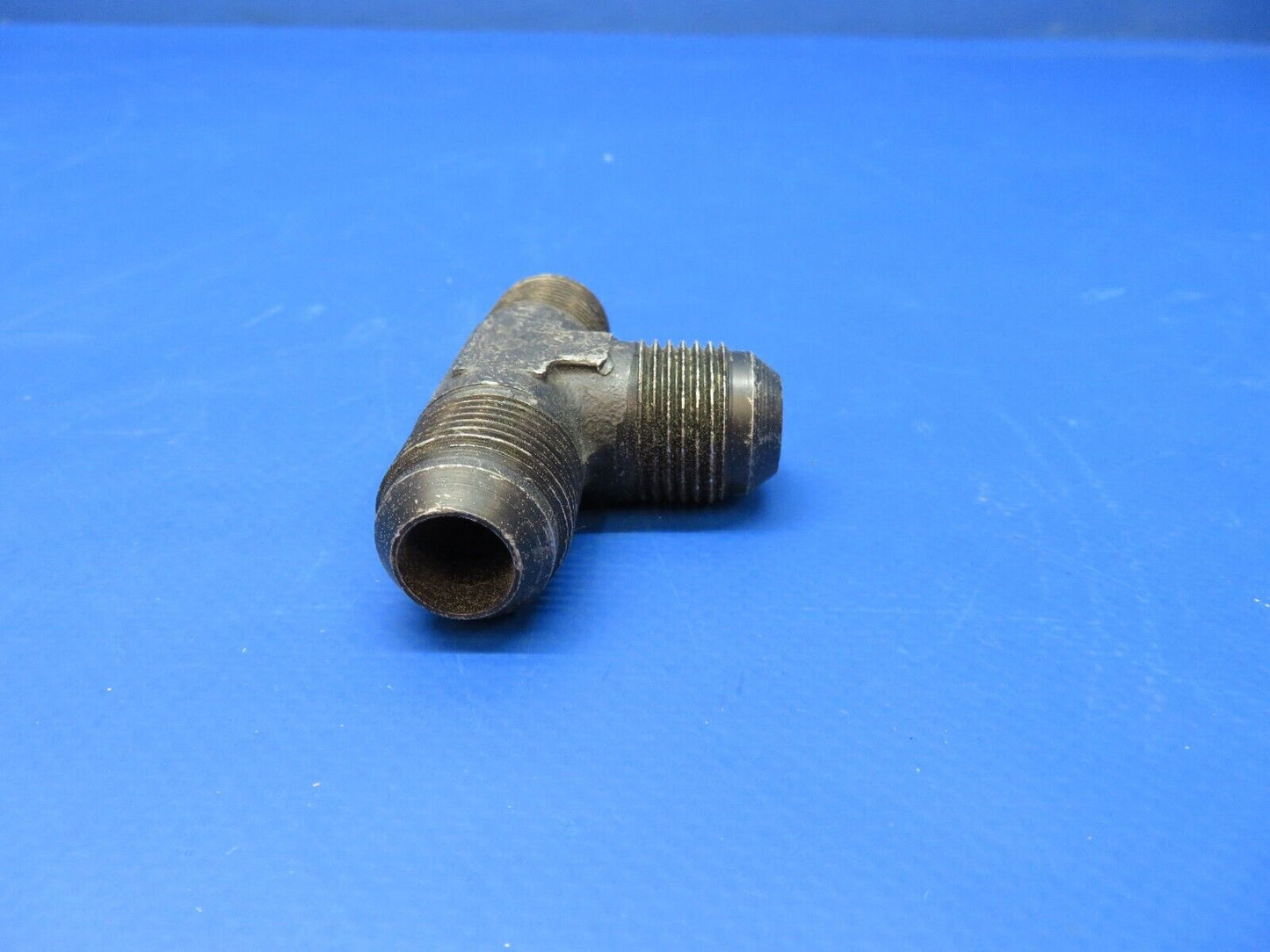 5/8" Tee Fitting P/N AN824-10 LOT OF 10 (1222-315)