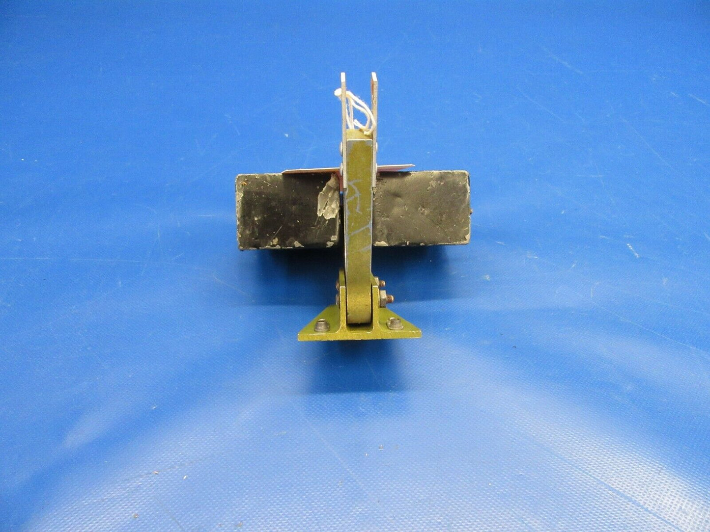 Piper PA-34-200T Seneca II Bobweight Assy P/N 37638-06, 37638-006 (1119-188)
