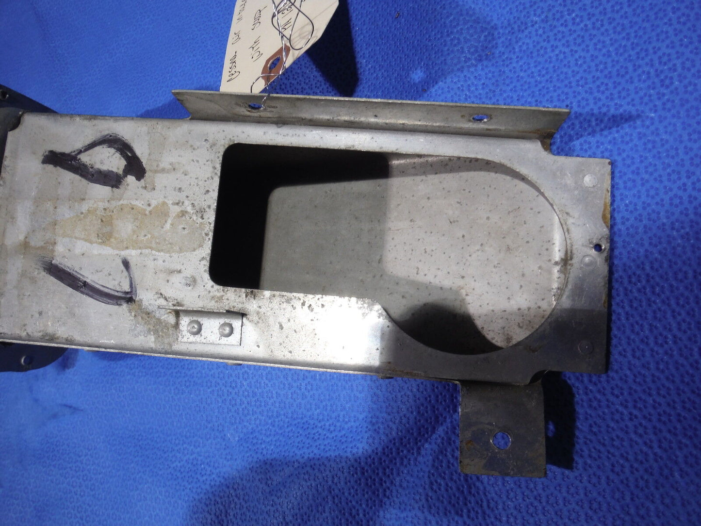 Cessna Air Intake Vent with Scoop P/N 1213478-1 and 0453002-5 0214-54)
