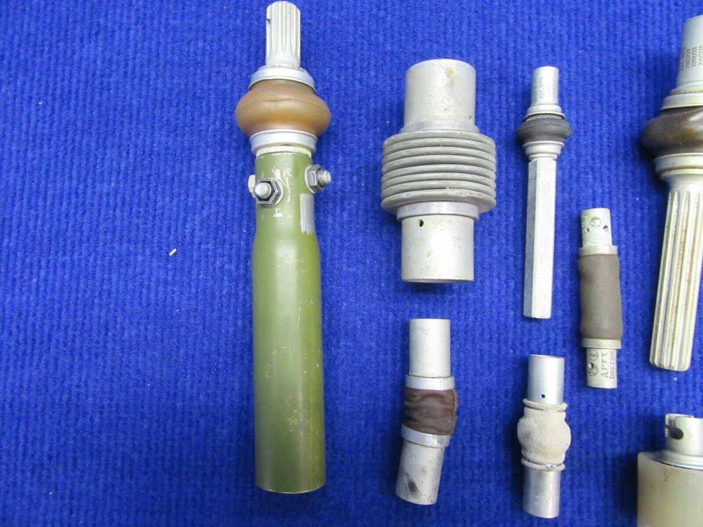 Apex Dayton Universal Joints P/N UJ-686 Vintage 1950 LOT OF 8   (1121-532)