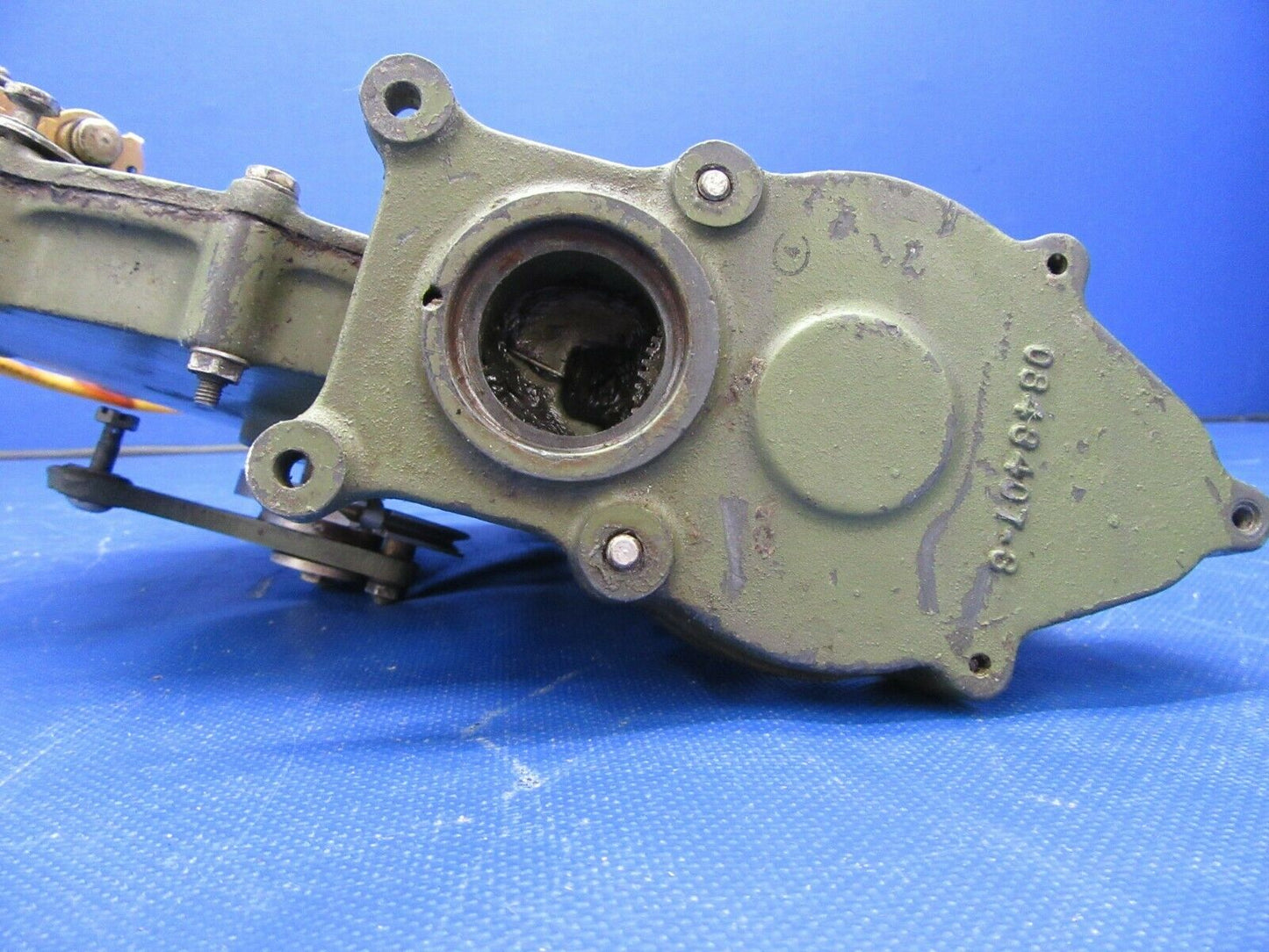 Cessna 310 Landing Gear Actuator / Gear Box P/N 0894000-11 (1021-430)