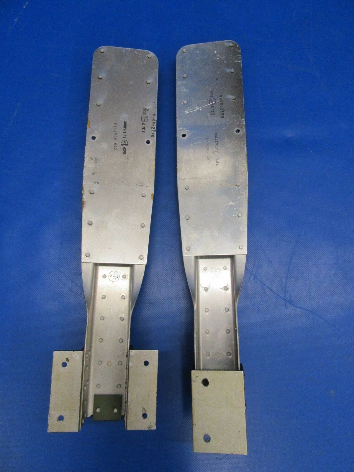 Cessna 310 Seat Track / Rail P/N 0812985-4 & 0812987-4 (0918-299)