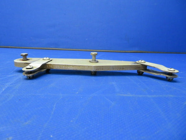 Cessna 182 / 182D Bellcrank Assy Elevator Rear P/N 0761202-50 (0821-810)