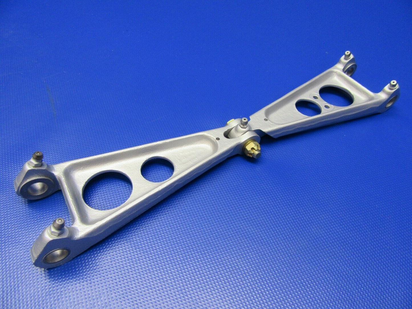 1956 Beech 35 Upper & Lower Torque Knee Assy 45-815011-6, 45-815015-6 (1120-226)