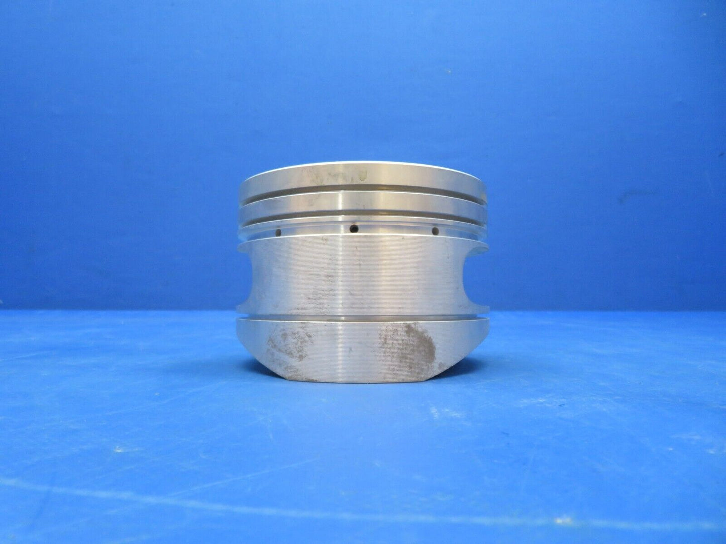 Continental Piston P/N 640945 NEW OLD STOCK (0923-664)