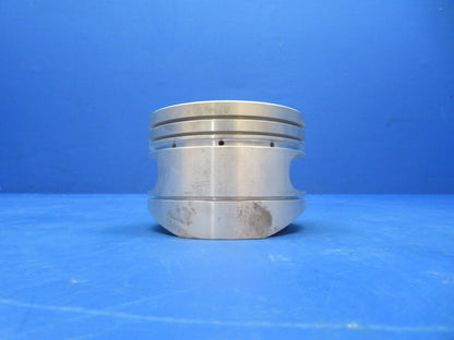 Continental Piston P/N 640945 NEW OLD STOCK (0923-664)