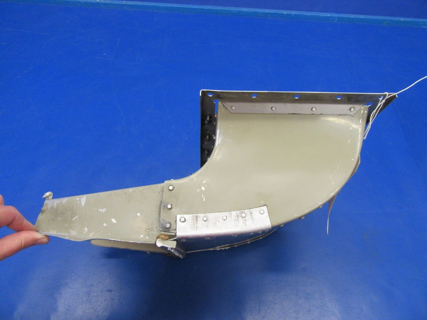 Cessna 404 Air Induction Scoop P/N 5854006-1 (1218-82)