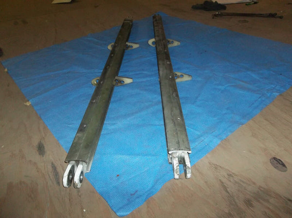 Cessna 337G Skymaster Wing Lift Struts, One Pair (0116-142)