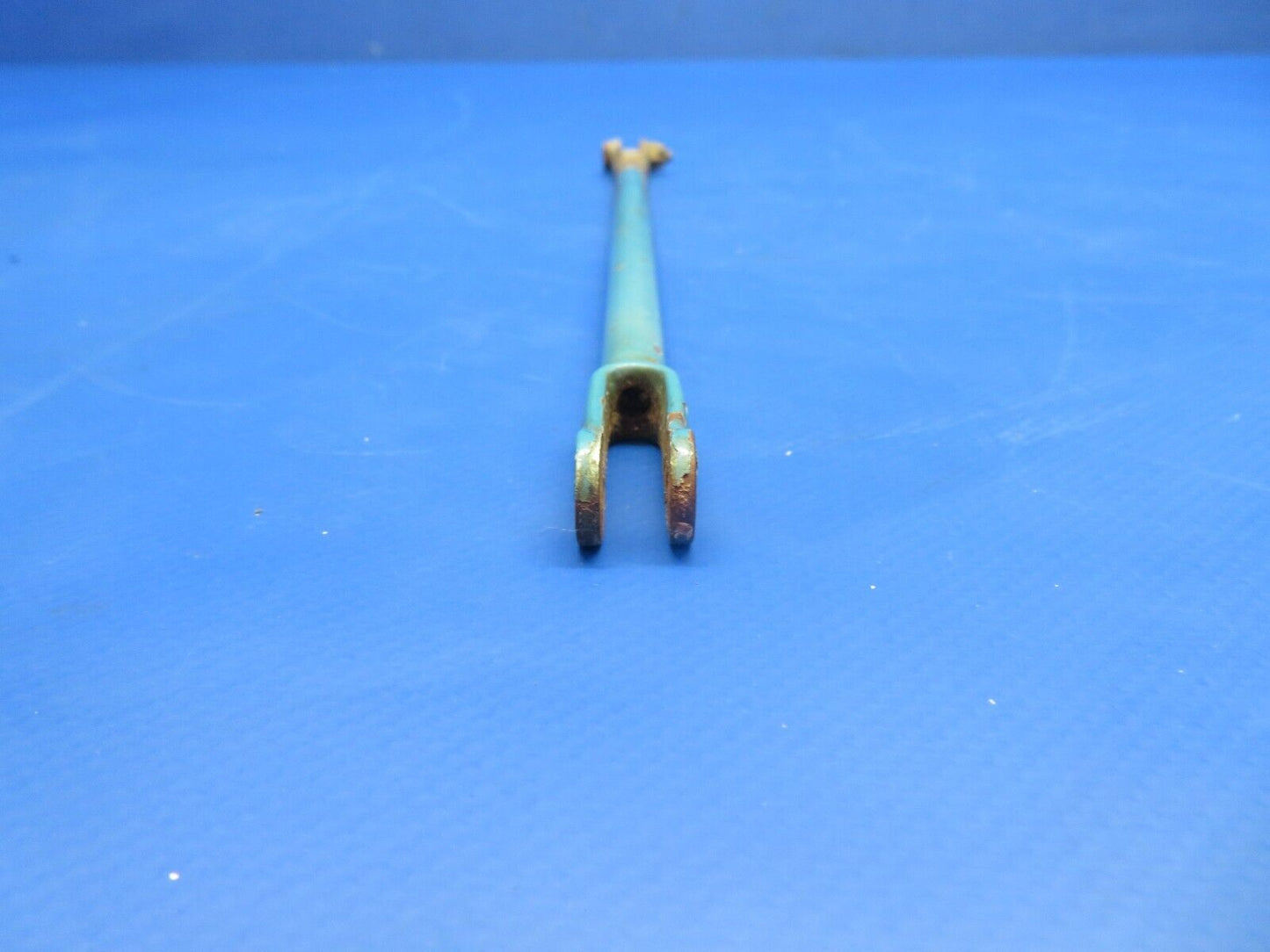 Cessna 150 / 150K Elevator Pushrod Tube Bellcrank P/N 0460116-1 (0922-884)