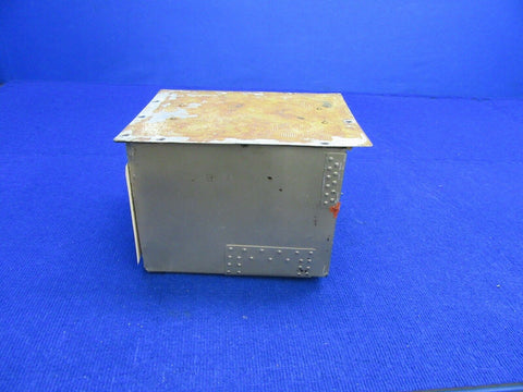 Beech Baron 95-B55 Battery Box w/ Lid P/N 95-410006-19, 96-364068-601 (1221-356)