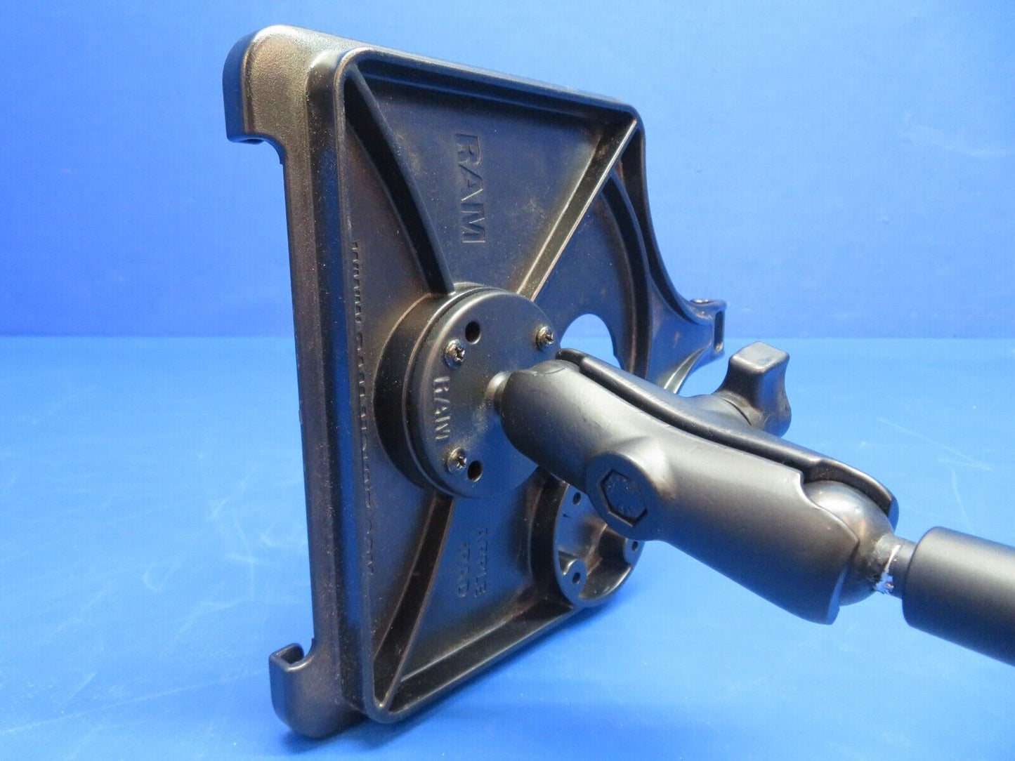 Cessna 172 / 177 / 182 RAM Floor Mount (0123-738)