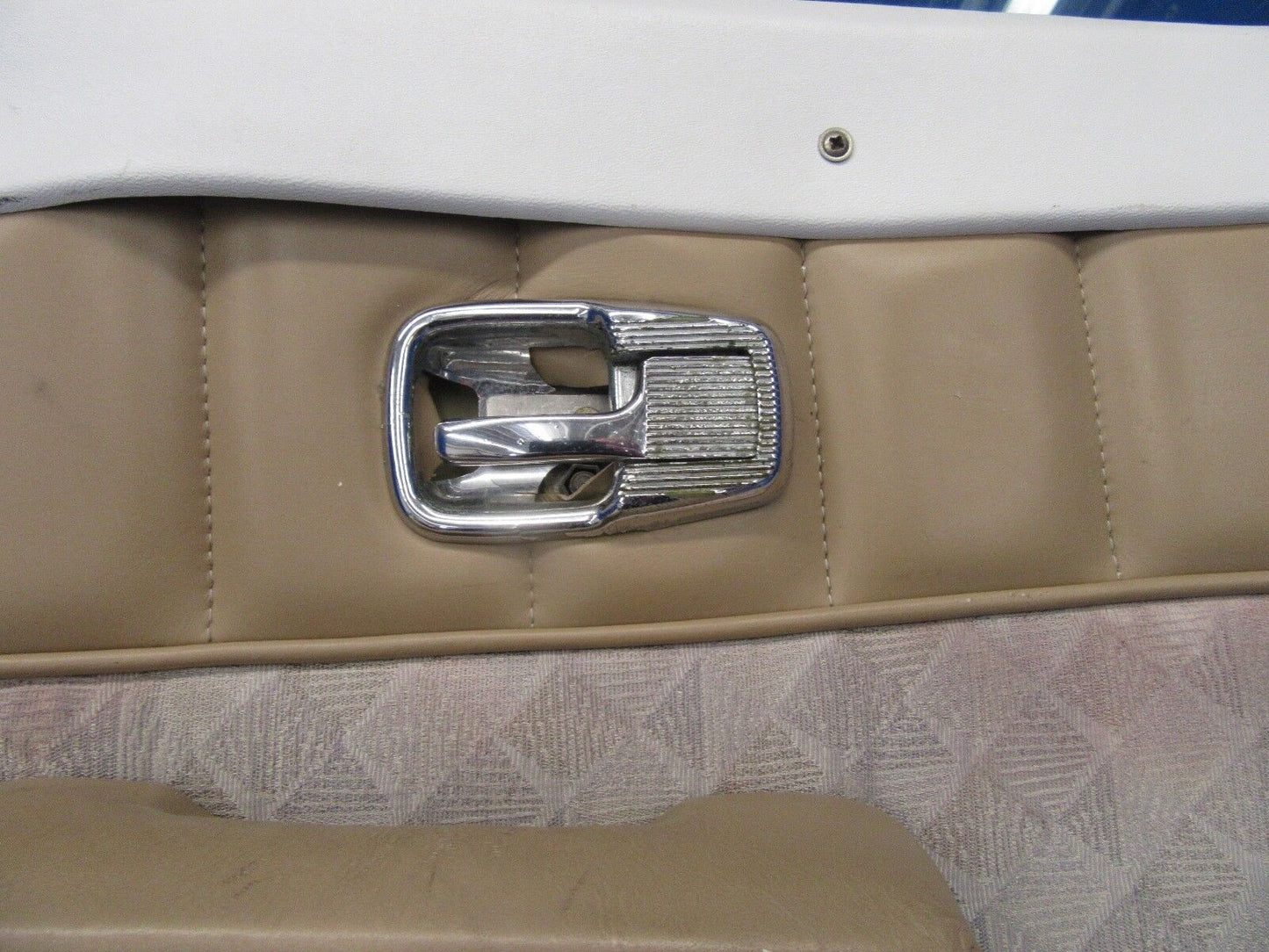 Beech B-24R Sierra Door Cabin RH Green P/N 169-420036-662 (0618-358)