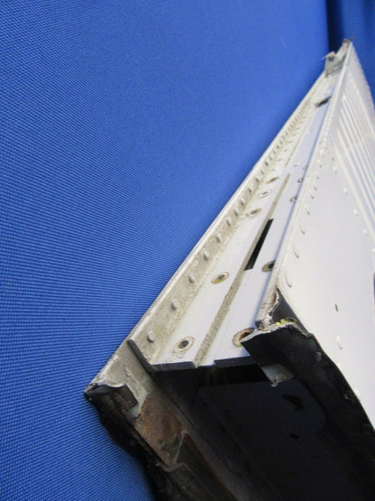 Beech Baron 95-B55 Horizontal Stabilizer RH P/N 95-620010-634 (0118-233)