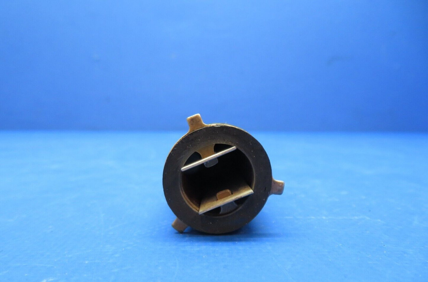 Cessna 310 / 310Q Bendix Fuel Filter Assy P/N AN6101-1 (0823-759)