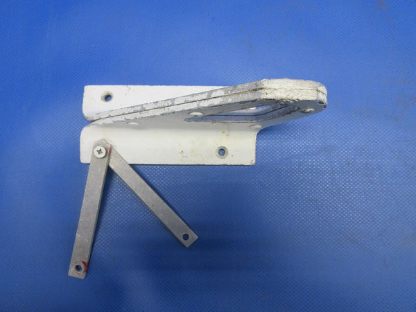 Piper Tail Tie Down / Skid Assembly P/N 66769-00 (0324-1146)