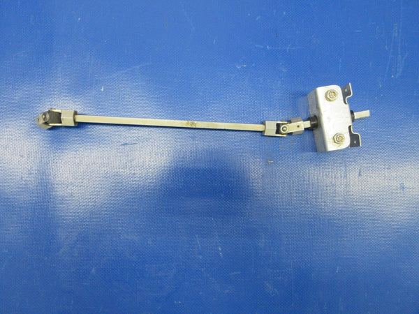 Cessna 210 Fuel Selector Shaft Assy P/N 1216016-200 (1223-695)