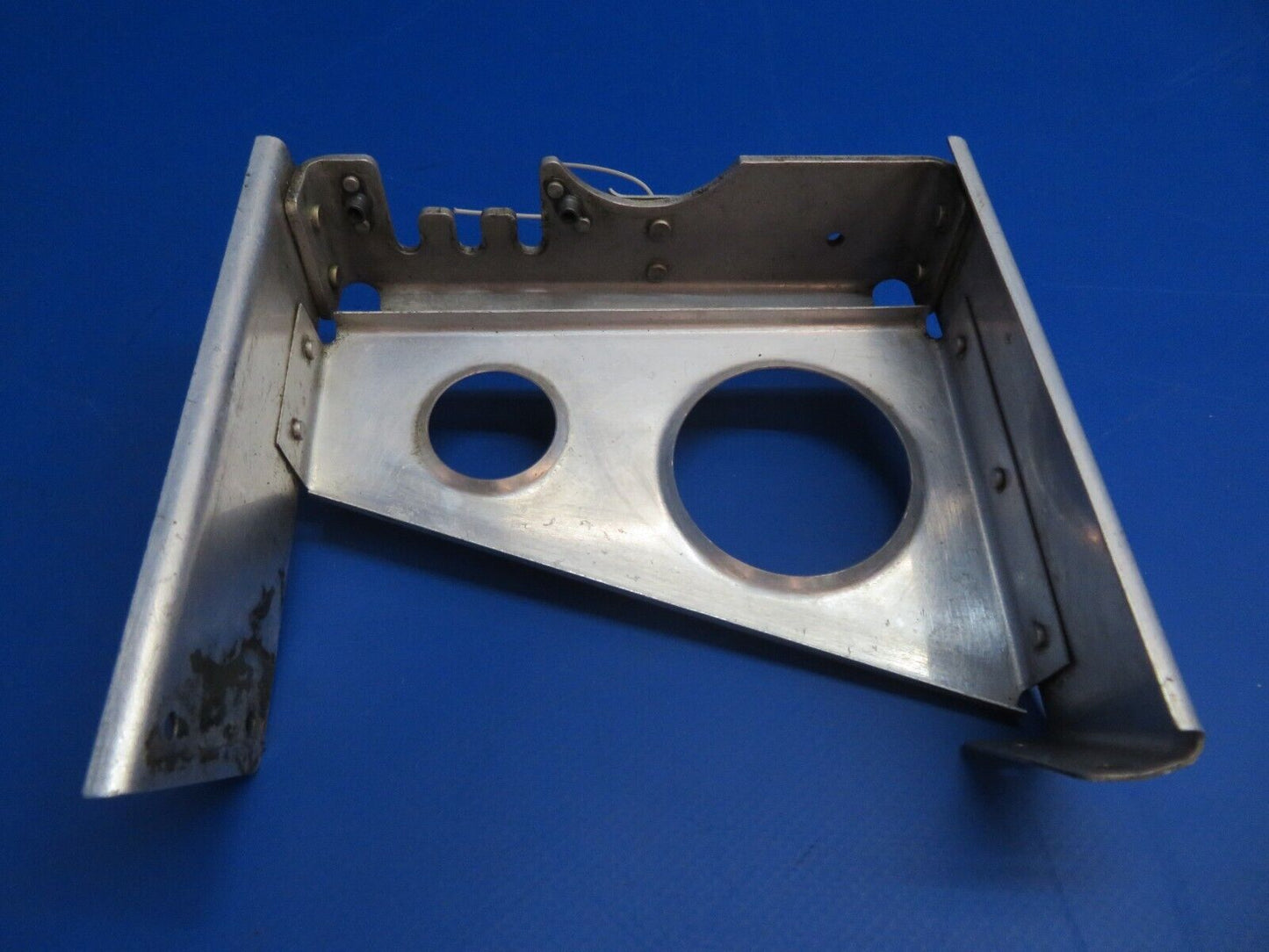Piper PA-28R-200 Arrow Support Assy Engine Control P/N 67206-02 (1022-702)