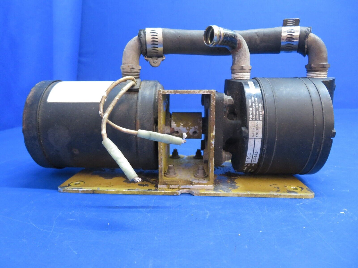 Piper PA-28-201T Vacuum System w/ Airborne Dry Air Pump P/N 211CC (0223-567)